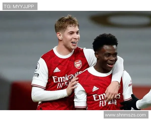 萨卡的崛起之路：从青训小将到英超明星的奋斗历程与成就